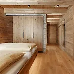 Ski-in Ski-out Chalet