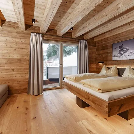 Ski-in Ski-out シュラートミンク